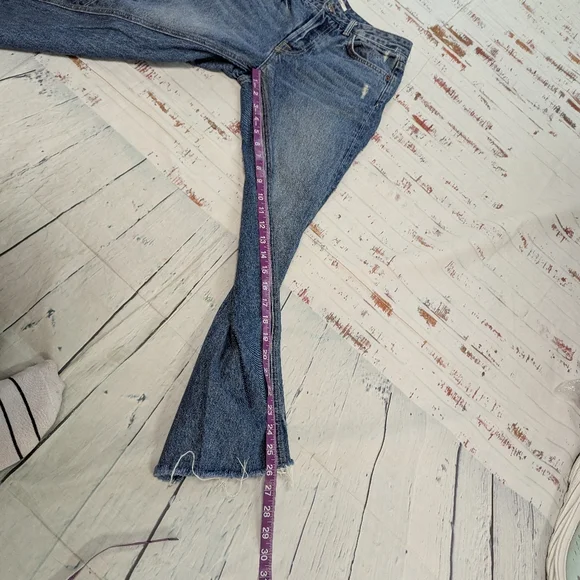 Grlfrnd Helena Distressed Jeans - Picture 6 of 6